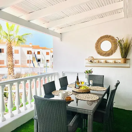 Villas Canarias Family Holiday Apartment *
